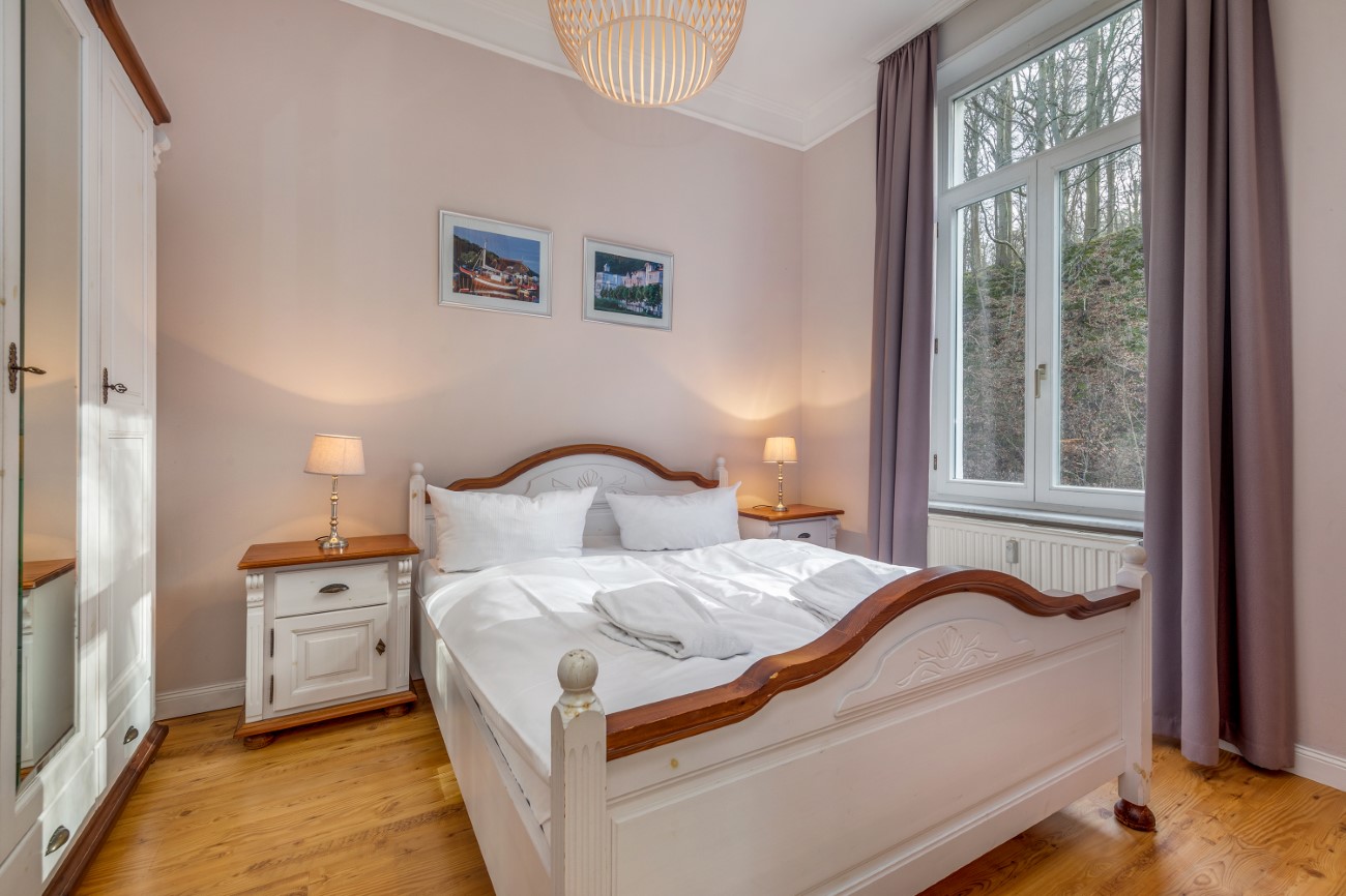 Haus Agnes Appartement Fannys Meerblick Ostseebad Binz Insel Rügen Schlafzimmer ruhig gelegen