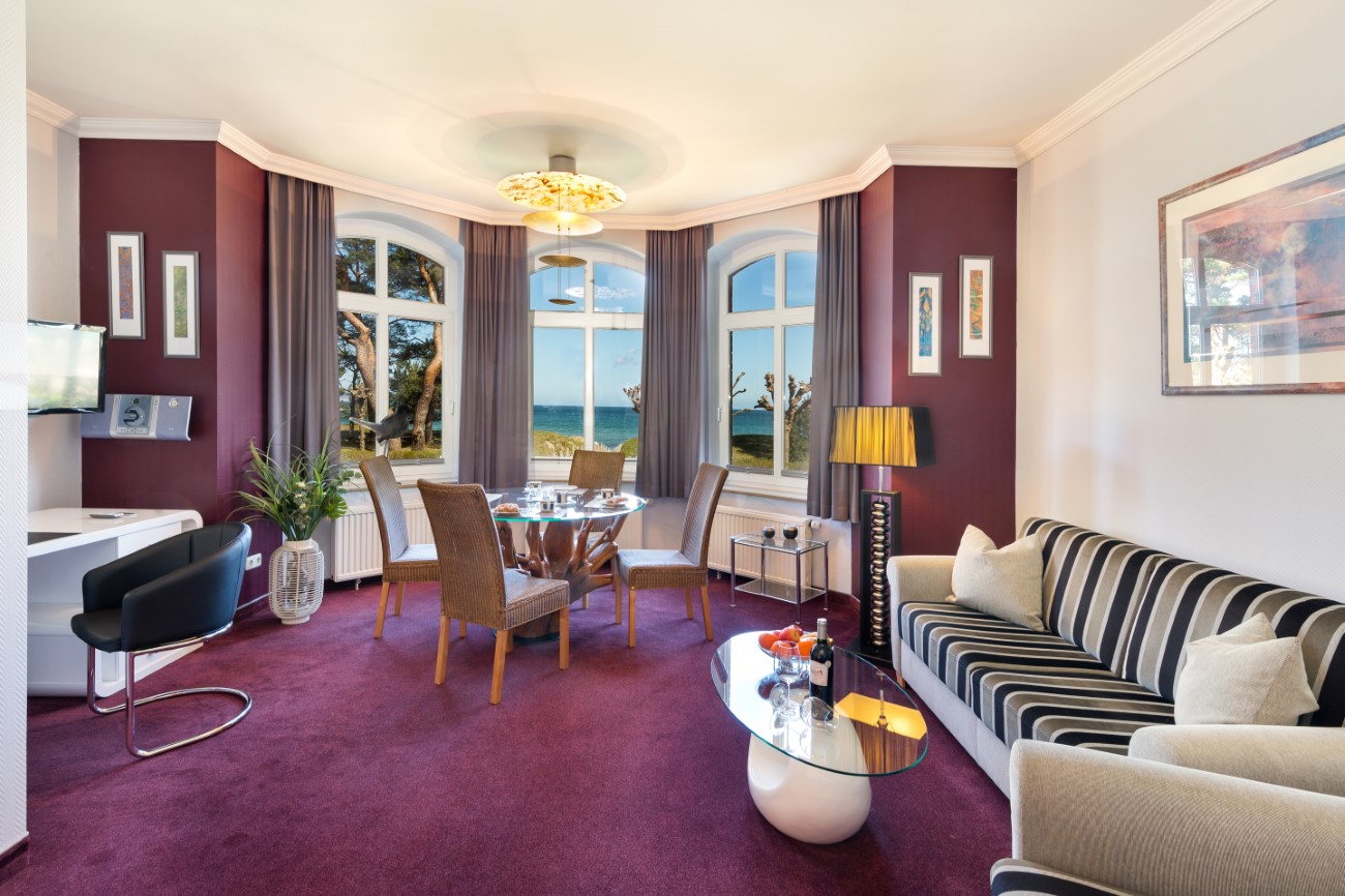 Villa Glückspilz Ferienwohnung Bellevue Ostseebad Binz Insel Rügen Wohnbereich mit Meerblick