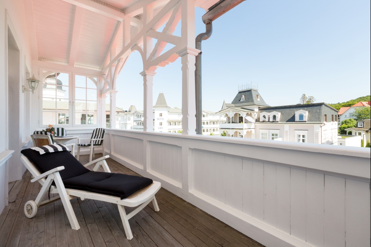 Villa Monbijou Ferienwohnung Sissy Seebad Binz Insel Rügen Wohnung mit Balkon