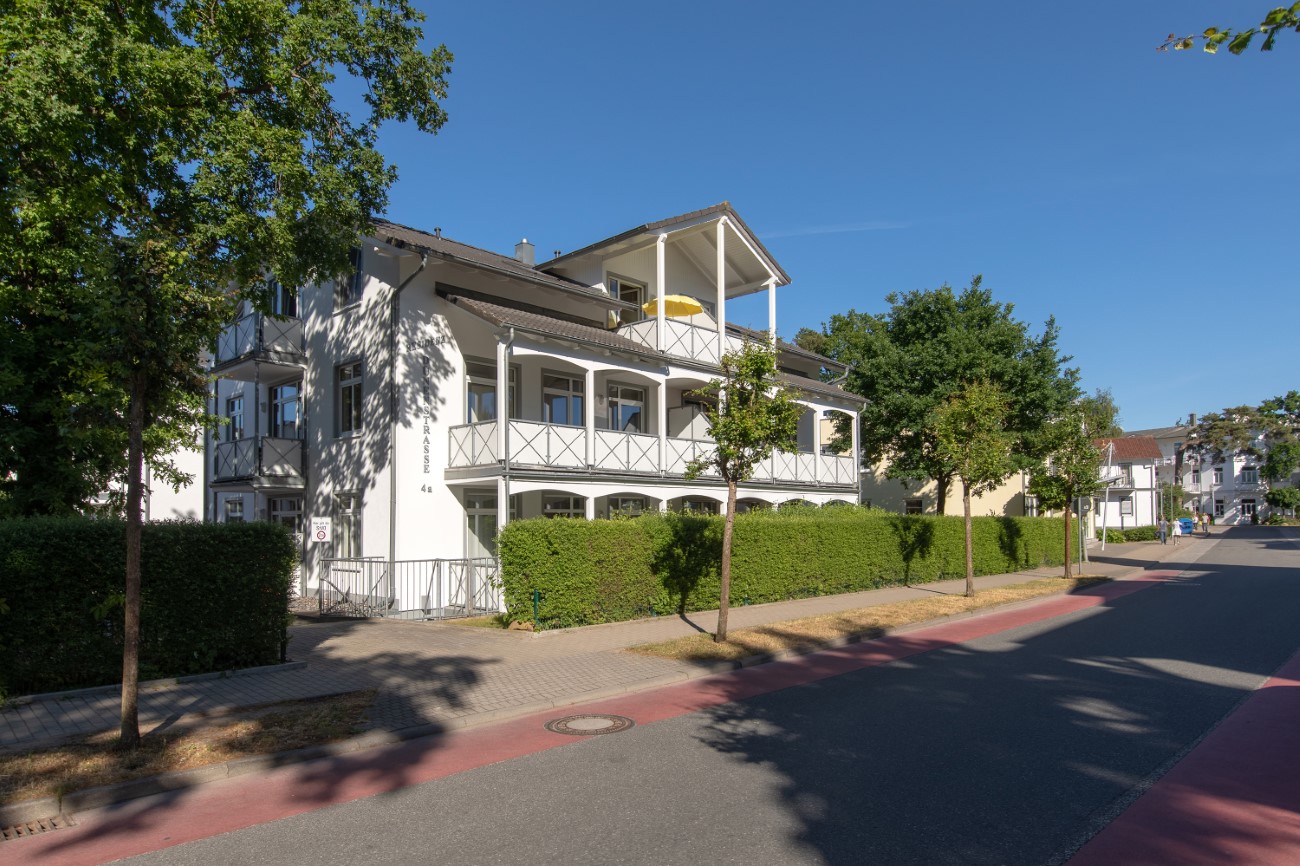 Apartmenthaus Residenz Dünenstraße Fewos Seebad Binz Insel Rügen strandnah
