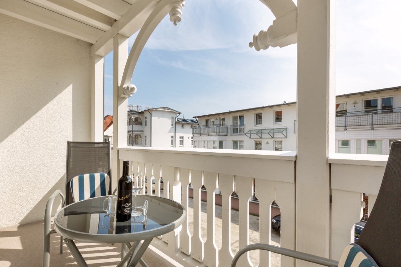 Villa Seydlitz Appartment Sommertraum Seebad Binz Insel Rügen Ferienwohnung mit Balkon