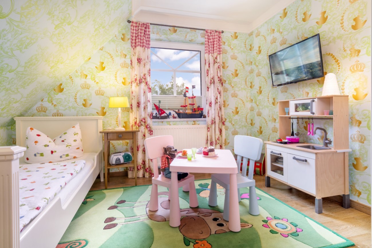 Haus Landblick in Lubkow auf der Insel Rügen Ferienwohnung Landlady - Kinderzimmer mit TV