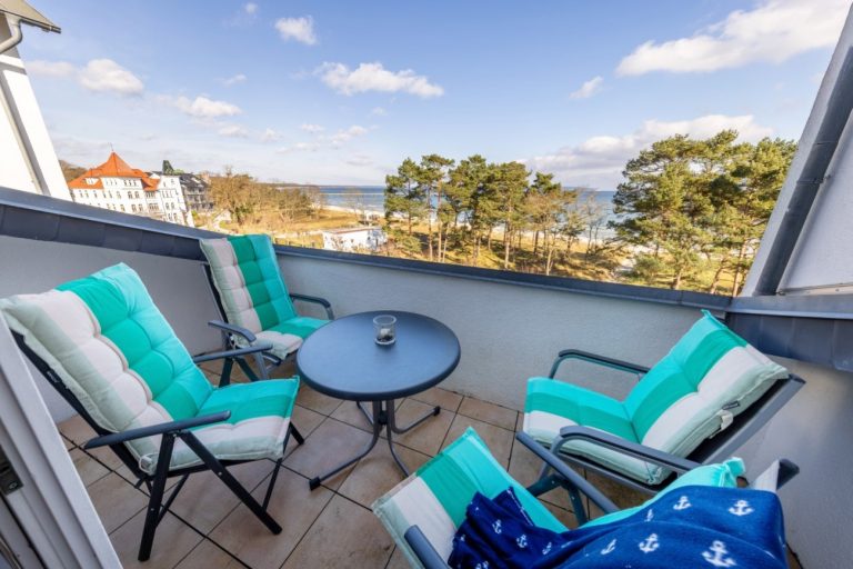 Aparthotel Ostsee in Binz auf der Insel Rügen - Der Balkon mit Meerblick